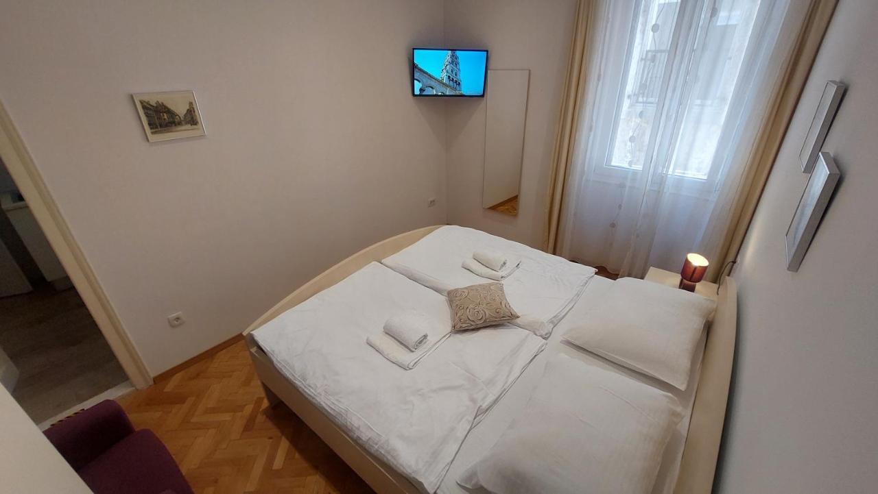 Apartamento 3M Peristil Split Exterior foto