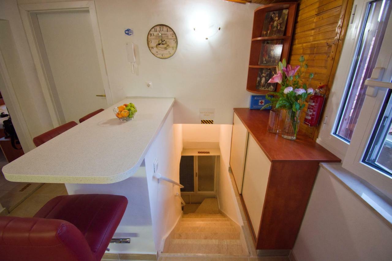 Apartamento 3M Peristil Split Exterior foto
